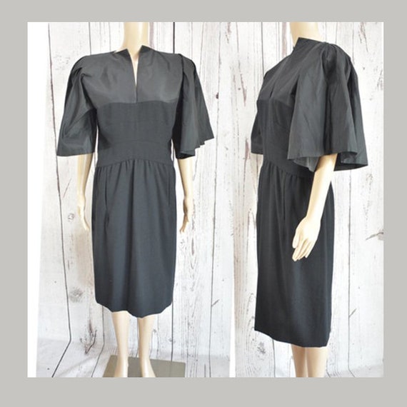70' s Vintage RICHILENE NY Bell Sleeves Dress