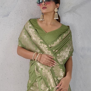 Banarasi Art Silk Saree: Zari Woven Party Sari with Unstitched Blouse