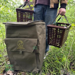 Extra-Large Mushroom Foraging Backpack with Dual Baskets & Cutting Board – 40L Water-Repellent Bag for Morels, Fruits, and Berry Picking