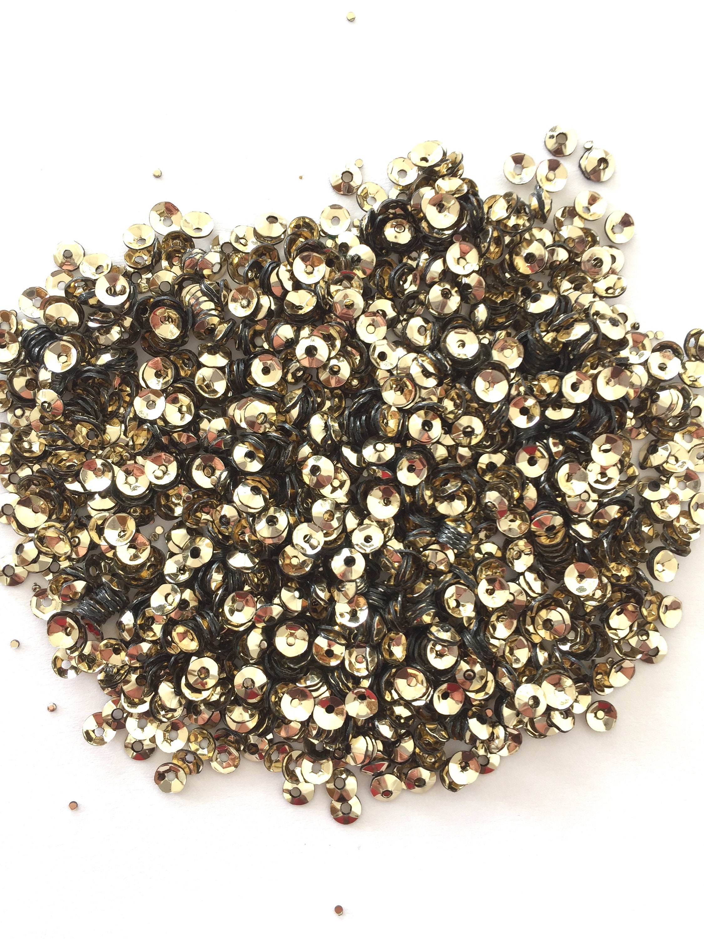 1500 CUP Round loose sequins Paillettes 12mm sewing Wedding craft Colour  Choice