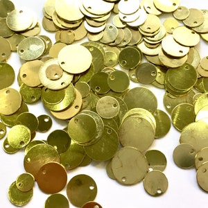 Gold und versilbertes oberes Loch runde flache Messingpailletten (6 mm, 8 mm, 10 mm, 12 mm)