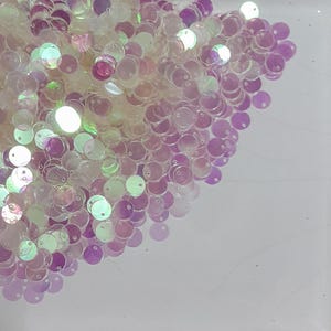 Crystal iris pearl seashell top hole round flat iridescent sequins 8mm 25gr 800pcs / 50gr 1600pcs - 10mm 25gr 550pcs / 50gr 1100 pcs