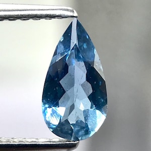 Top quality Santa Maria Aquamarine 100% natural 0.515 carat 4.5X8.4 mm
