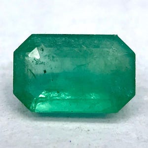 Natural Green Emerald Octagon Cut: 0.455 ct Gemstone