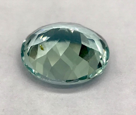 天然アクアマリン宝石：オーバルブルーストーン、5.605カラット 