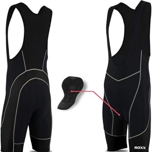 Puede incluir: Pantalones cortos de ciclismo negros con una almohadilla de asiento acolchada y tirantes ajustables. Los pantalones cortos tienen detalles reflectantes y el nombre de la marca "ROXX" está impreso en la pierna derecha.