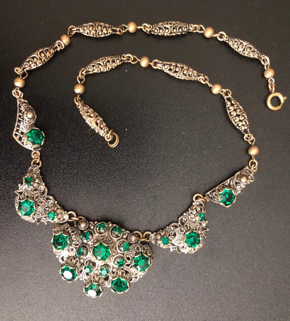 Antique Victorian costume jewelry necklace
