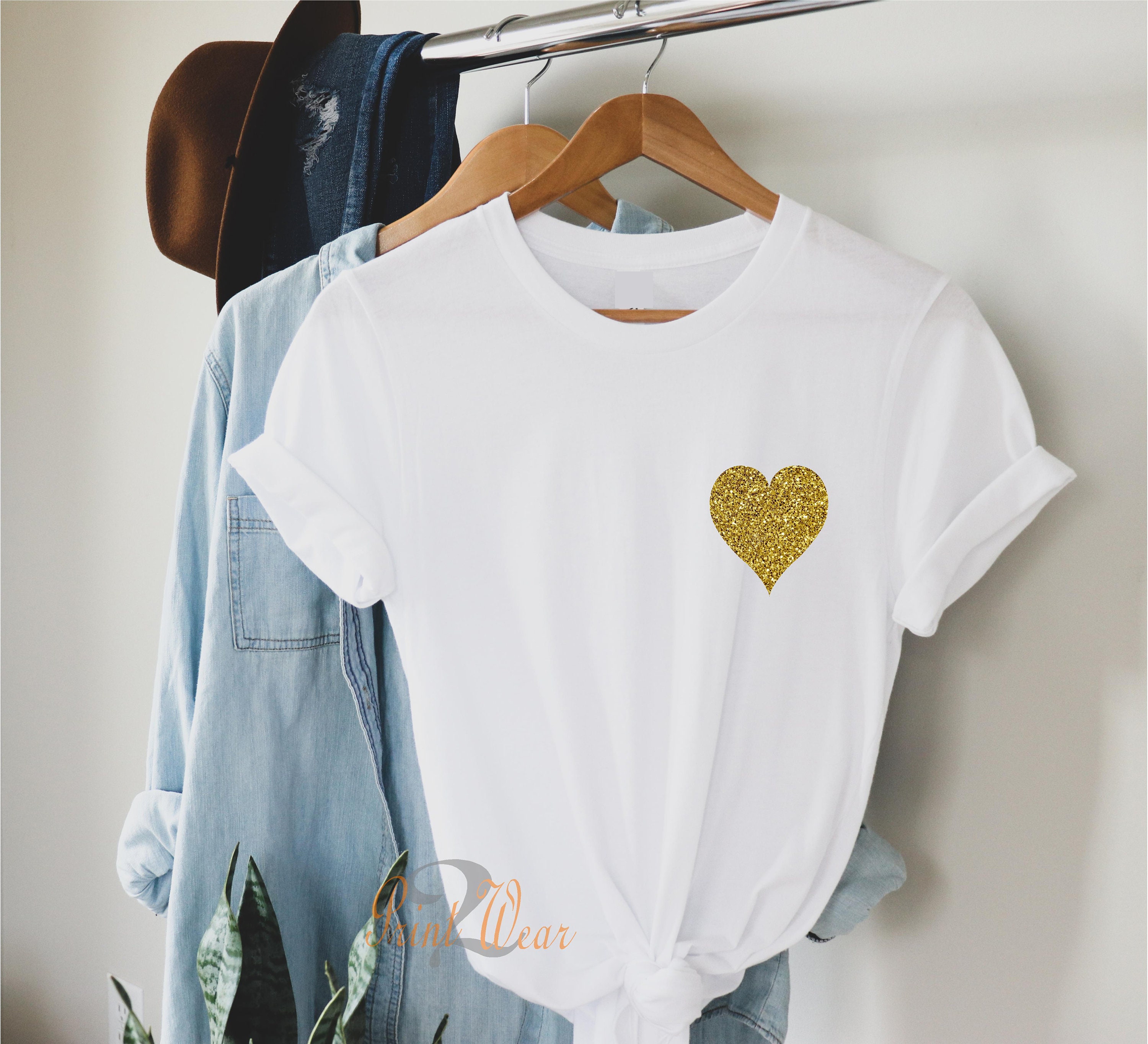 Heart - Ladies T Shirt Glitter Heart, Red or Gold 100