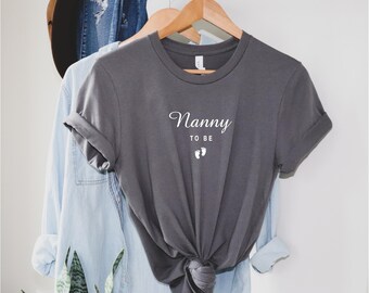 Future nounou - T-shirt avec empreintes de pieds Uni - rose ou bleu / Joli cadeau de faire-part pour nounou / Grand-mère / Future nounou