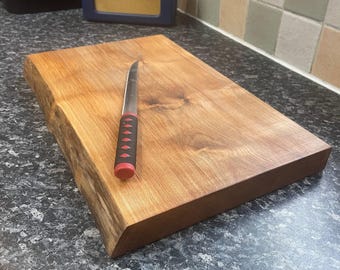 Live Edge wooden chopping board 25cm deep - Waney Edge Oak Cutting Board - Custom sizes - James Martin style -  - With black rubber feet.