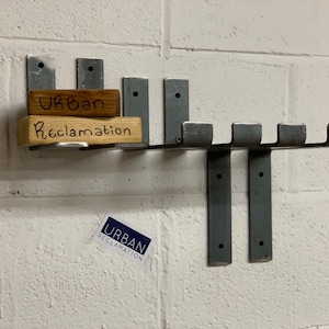 Industrial metal brackets x 2 heavy duty black. Will fit standard scaffold board, Shelve immagine 3