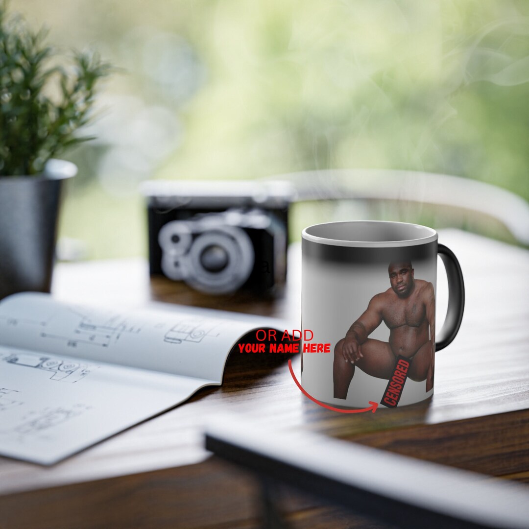 Mean Mugs Barry Wood Sitting On Bed Meme Mug – Mug Humoristique Grossier – Message Apparaît Comme Il Chauffe – Cadeau Fantaisie Parfait – Blague De Bureau