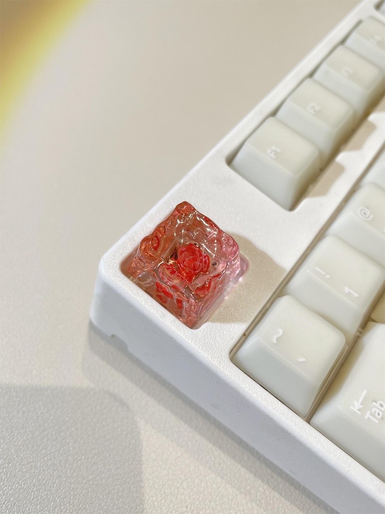 Water Ripple Keycap: Clear Ice Blue, Cherry MX Compatible, Resin ...