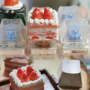 Strawberry Cake Cream DIY Simulated Food Afternoon Tea Dessert Bread Resin Keycap Birthday Gift Key cap Dessert Keycaps