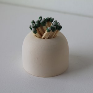 Simple Ceramic Match Striker with Matches image 1