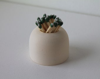 Simple Ceramic Match Striker with Matches