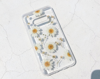 Pressed real flower lovely daisy phone case for iPhone 17 16 15 14 Pro Max 16e, Samsung S25 Edge S25 S24 A16 A36, Google Pixel 8 9 10 Pro