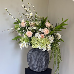 Grün und Pfirsich-Kunstblumenarrangement, große Kunstblumenarrangement, künstliche Blumen, Luxusblumen, hochwertige Blumen, UK