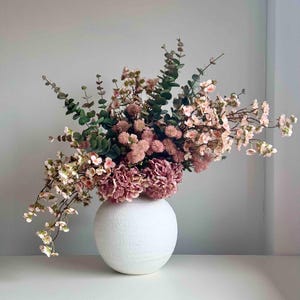 Dusky Pink Faux Flower Arrangement, Artificial Flowers, Floral Display, Reception Flowers, Silk Flowers, Home Decor, Spring Flowers, UK