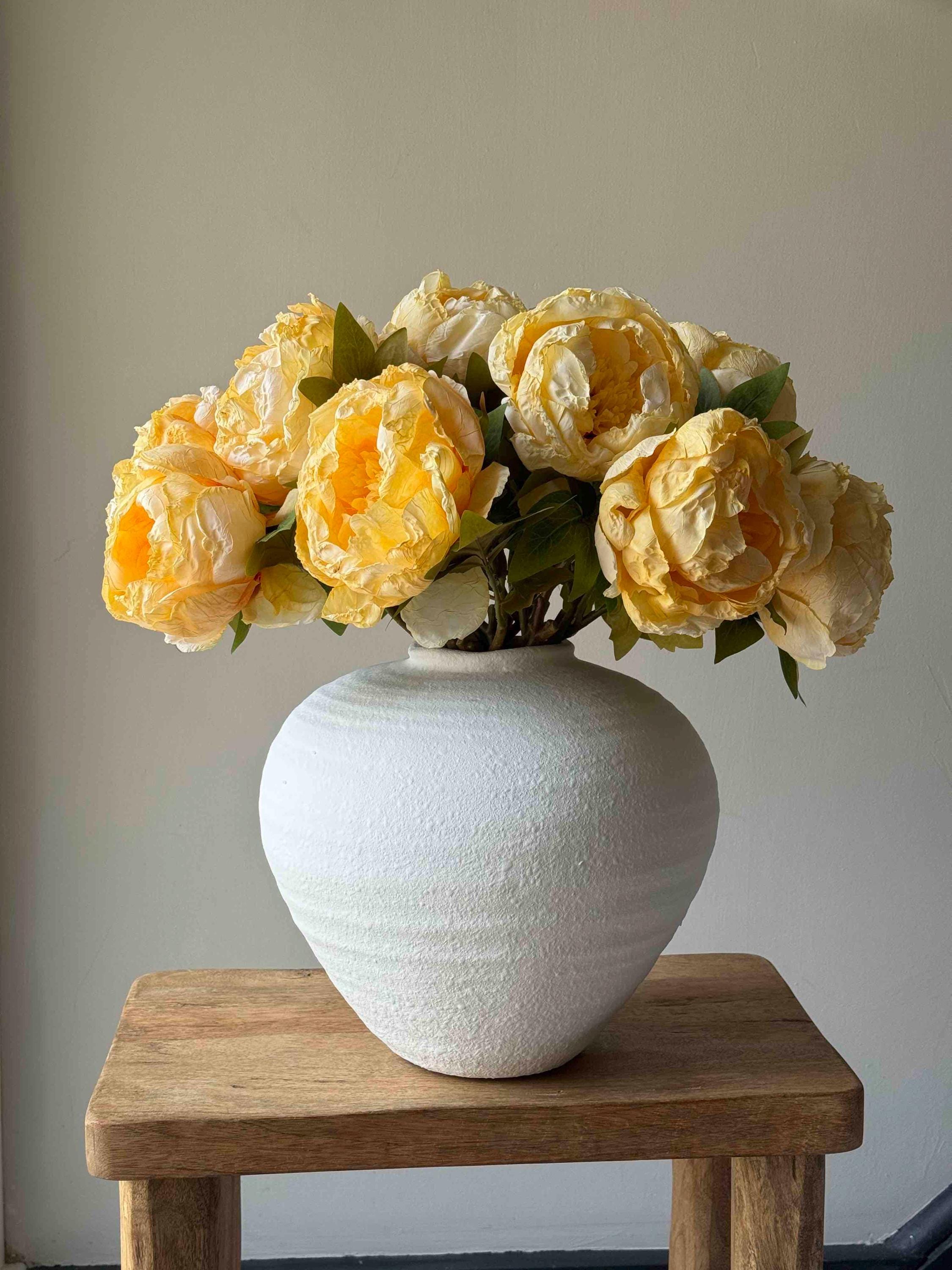 Gelbe Kunstblumen, gelbe Blumen, Seidenblumen, künstliche Pfingstrose, Sahnepfingstrose, künstliche Blumen, Kunstblumen, Wohnkultur