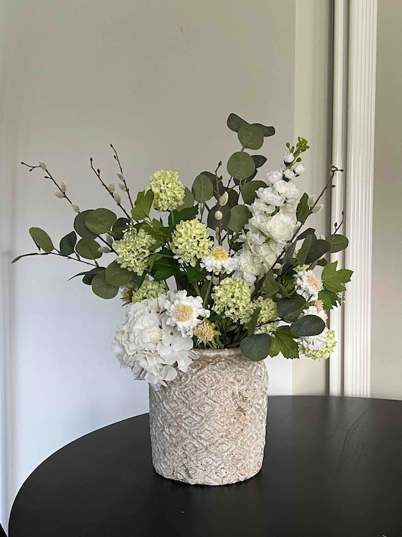 Frhling Kunstblumen. Faux Blumenarrangement, Wohnkultur, knstliche Blumen,  grne und weie Blumen, Eukalyptus, Hortensien - Etsy sterreich