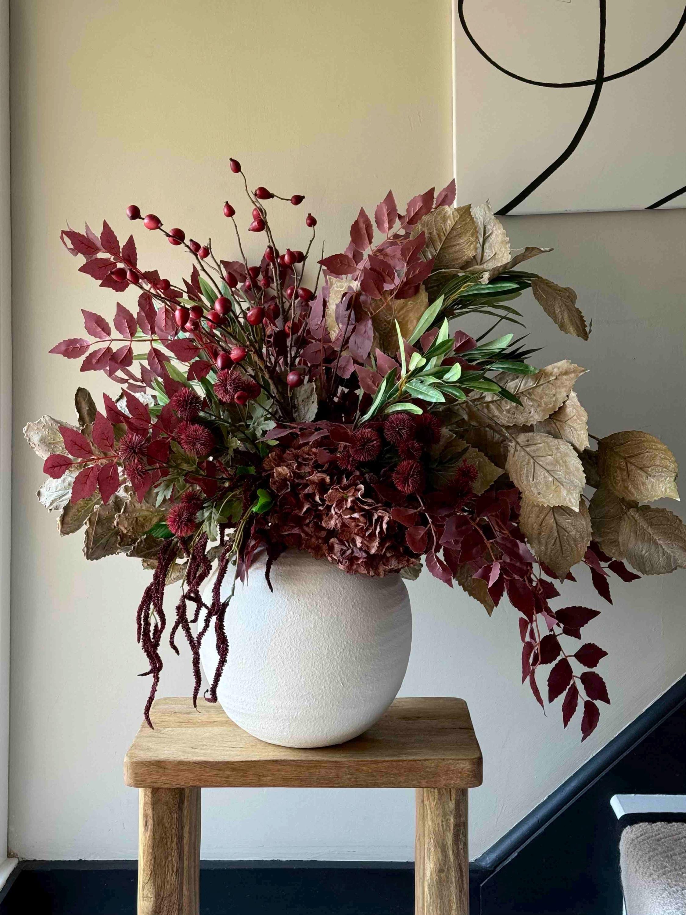 Centrotavola di fiori di seta rosa e bordeaux Pampas, decorazioni per matrimoni bordeaux, centrotavola per matrimoni, bouquet da sposa - Italia