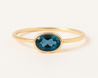 Blauwe stapelbare gouden topaasring, topaasring, 14k roos, geel, wit, ovaal geslepen edelsteen, solitaire ringinstelling, sierlijke gouden ring,
