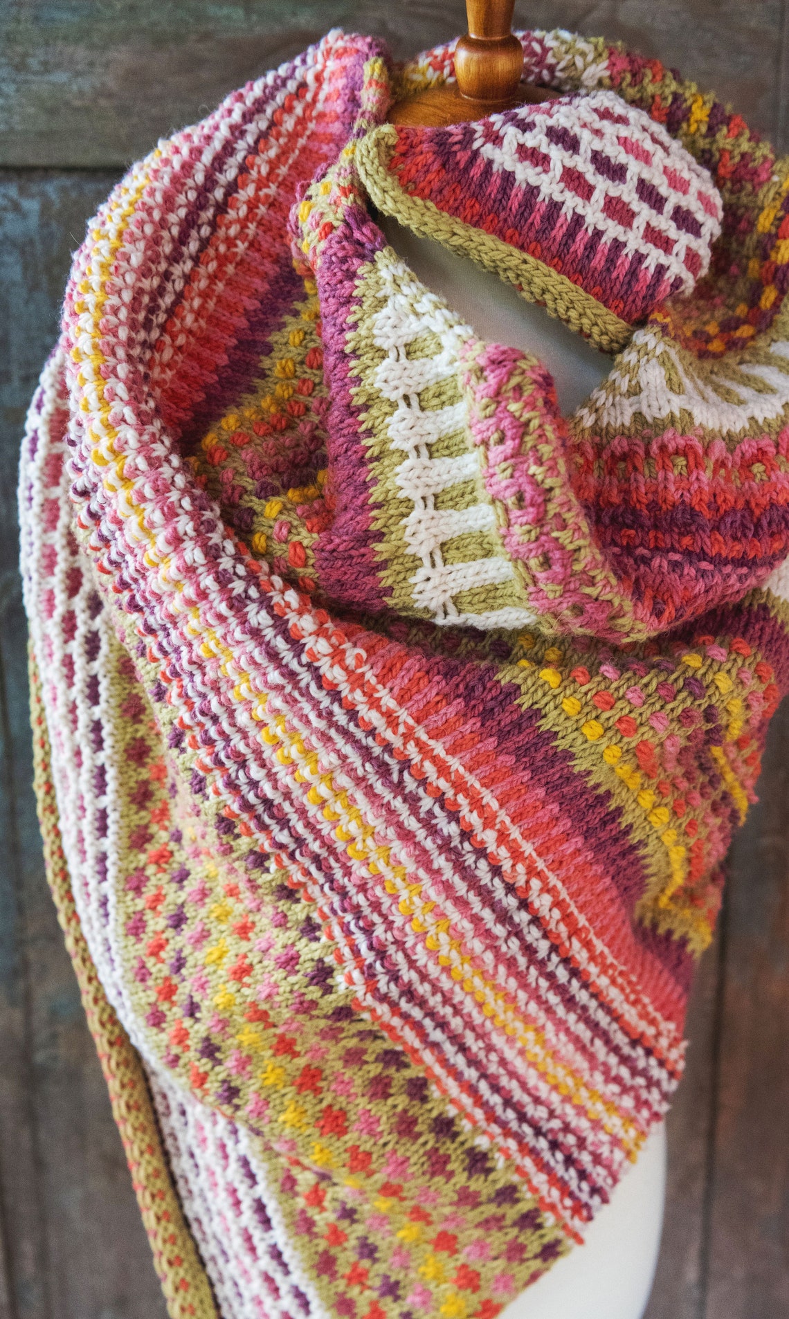 Flos ambulare shawl shawl knitting pattern mosaic knitting Etsy España