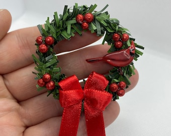 Dollhouse Miniature Christmas Wreath, evergreen red cardinal