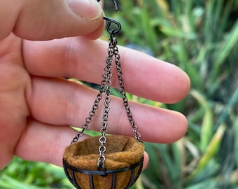 Dollhouse Miniatures hanging planter