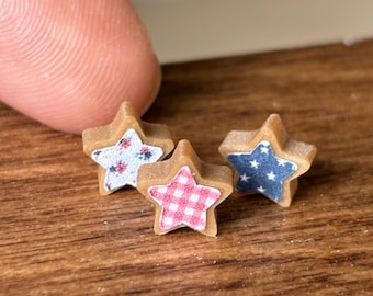 Dollhouse Miniature stars, tiny decorative patriotic stars
