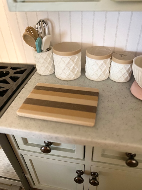 Dollhouse Miniature cutting board, butcher block