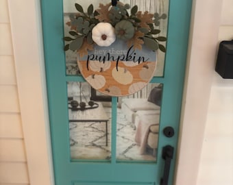 Dollhouse Miniature door hanger, hey there pumpkin