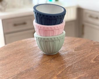 Dollhouse Miniature Mixing Bowl