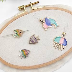 Sea World Enamel Needle Minder, Needle Threader, Jellyfish/Dolphin for Embroidery/Cross Stitch/Needle work/Needlecraft/Sewing