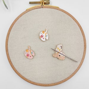 Enamel Needle Minder: Paint Palette or Roller Skates, Embroidery Needle Keeper