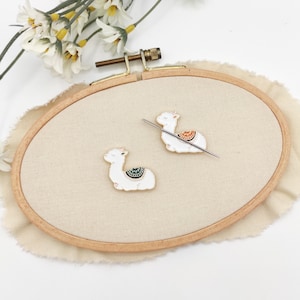 Alpaca Enamel Needle Minder: Embroidery, Cross Stitch, Sewing