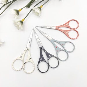 Embroidery Scissors: Lightweight Stainless Steel Craft Scissors