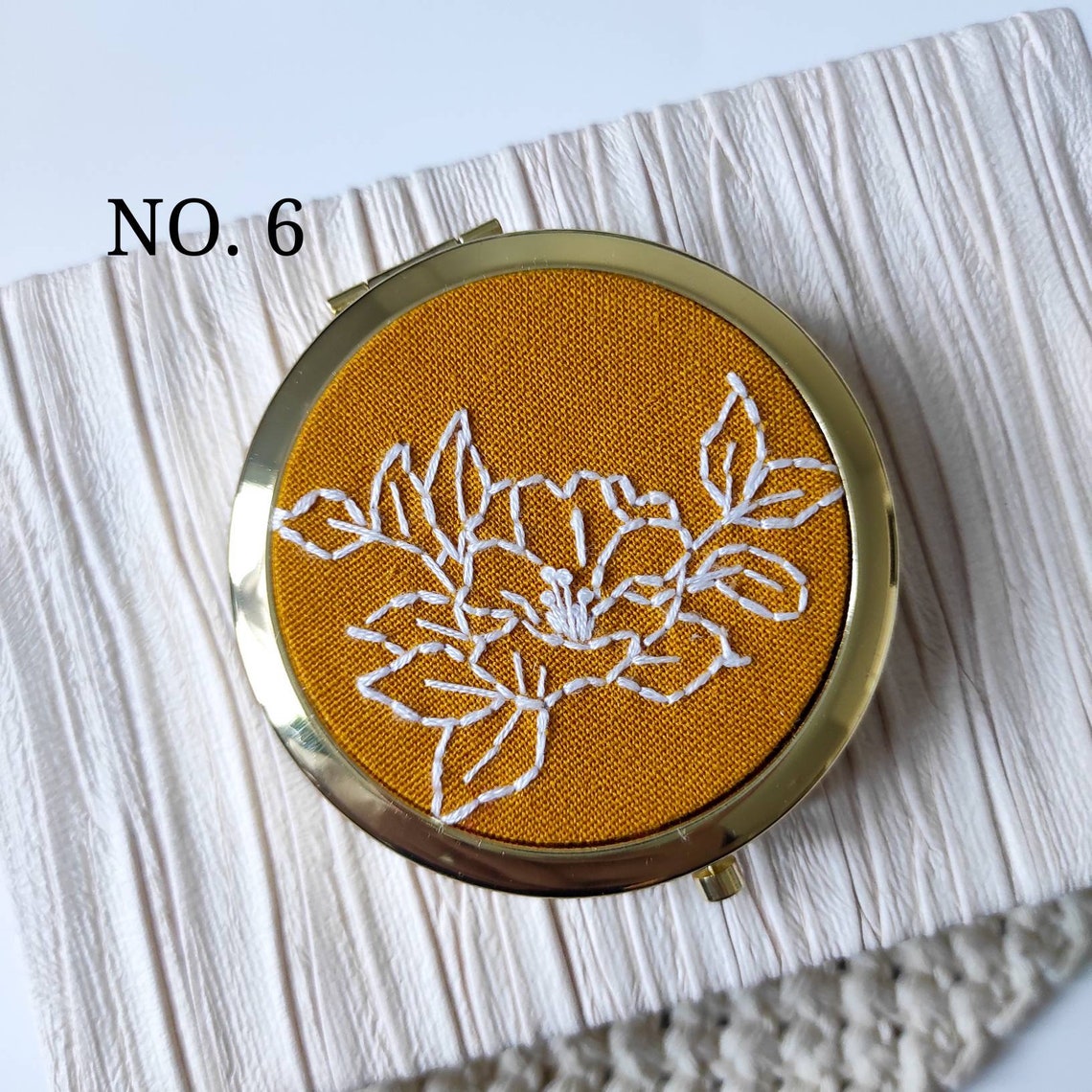 Hand Embroidered Pill Box/ Jewelry Box Floral Embroidery Etsy