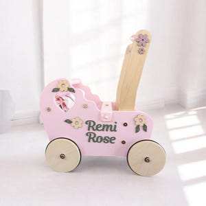 Loopstoeltje met naam, duwspeelgoed voor 1e verjaardag, poppenwagen met beddengoed, poppenbuggy, houten kinderwagen, duwspeelgoed, eenjarig speelgoedmeisje