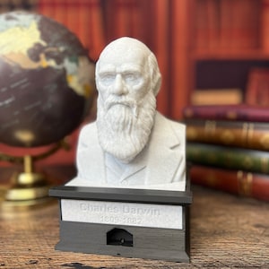 Charles Darwin Talking Bust - Press the button for a fun quote or fact - Collectible Toy Figurine - Novelty Gift - Video in Description