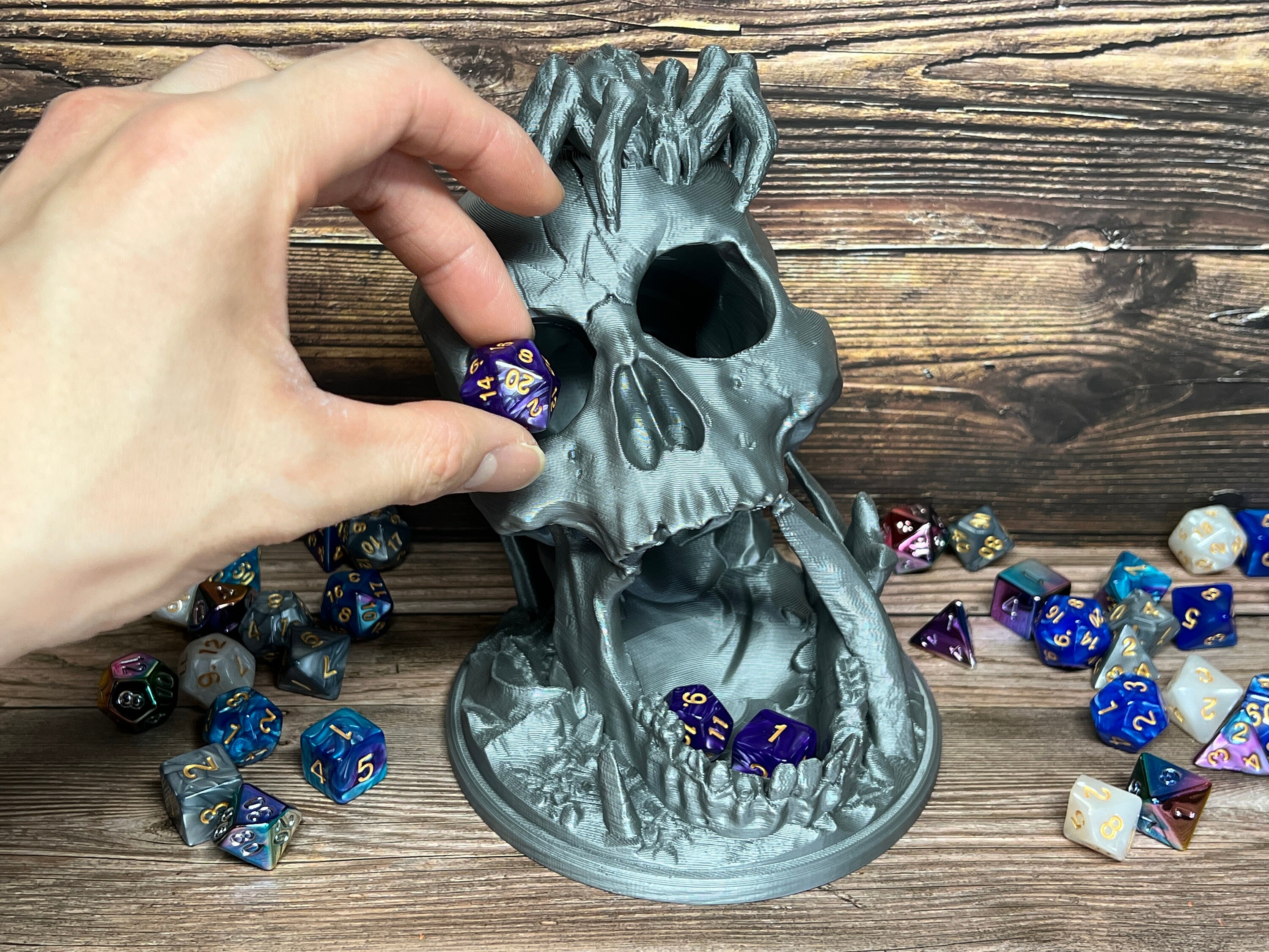 Tour De Dés 3D Crâne Viking – Parfait Pour D&D, RPG, Jeux De Table – Lancer Équitable & Stylé