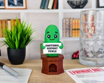Mówiący Pickle, który zapewnia wsparcie emocjonalne – naciśnij przycisk, aby usłyszeć ponad 100 wspierających kwestii – nowość – zabawny prezent dla współpracowników i przyjaciół
