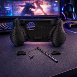 Ergonomiczny uchwyt kompatybilny z AYN Thor – zawiera wysuwany rysik o długości 4 cali i niestandardowe ulepszenia spustu