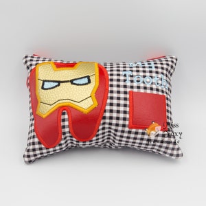 Super-héros Iron Boy - Ma fée des dents perdues | Sac à dents personnalisé | Oreiller de dent perdue | Accroche-porte de fée des dents | Pochette rembourrée en peluche