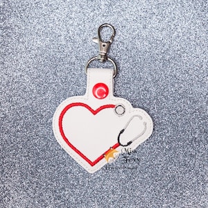 Heart Shaped Stethoscope Medical Doctor Nurse Vinyl Keychain | Key Fob | Backpack Charm | Zipper Pull | Luggage Tag | Embroidered Vinyl