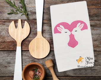 Ręcznik do rąk z wytłoczonym motywem króliczka, haftowany ręcznik do rąk, 16" x 30" Walentynki | Ręcznik bawełniany | Dekoracja łazienki | Prezent wielkanocny