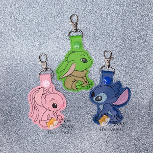 Cute Alien Dog Sweetheart Little Green Monster Vinyl Keychain | Key Fob | Backpack Charm | Zipper Pull | Luggage Tag | Embroidered Vinyl