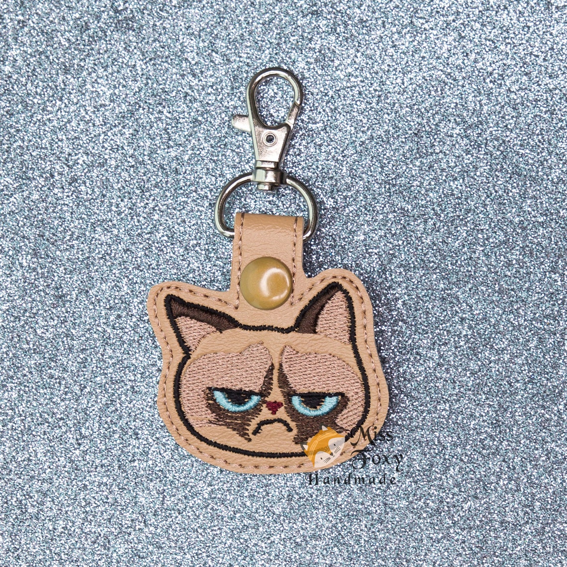 Grumpy Cat Mad Face Vinyl Snap Tab Keychain Key Fob Purse - Etsy