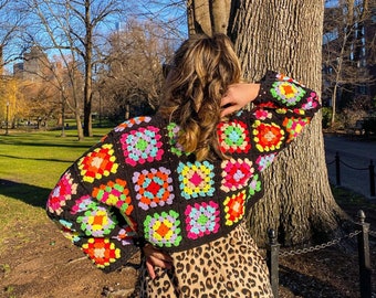Gift for Christmas, Cropped Crocheted Open Cardigan with Long Sleeves, Oversized Knit Jacket, Granny Square Coat, Chunky Sweater